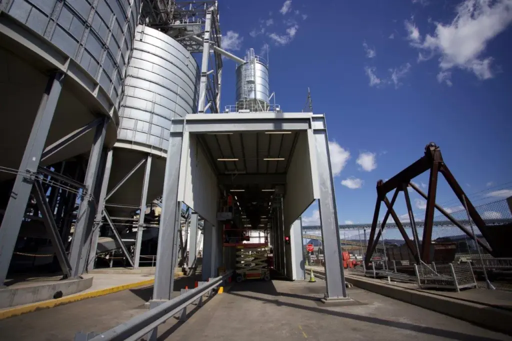 Grain loading facility, Port Kembla